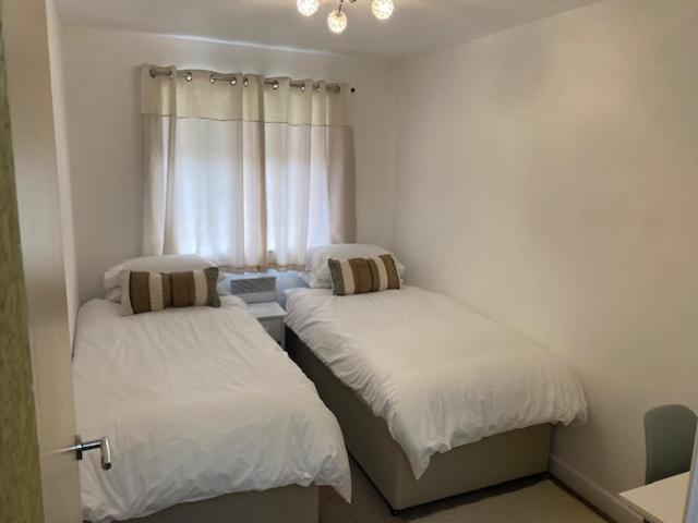 Апартаменты 2 Bedroom Shepshed